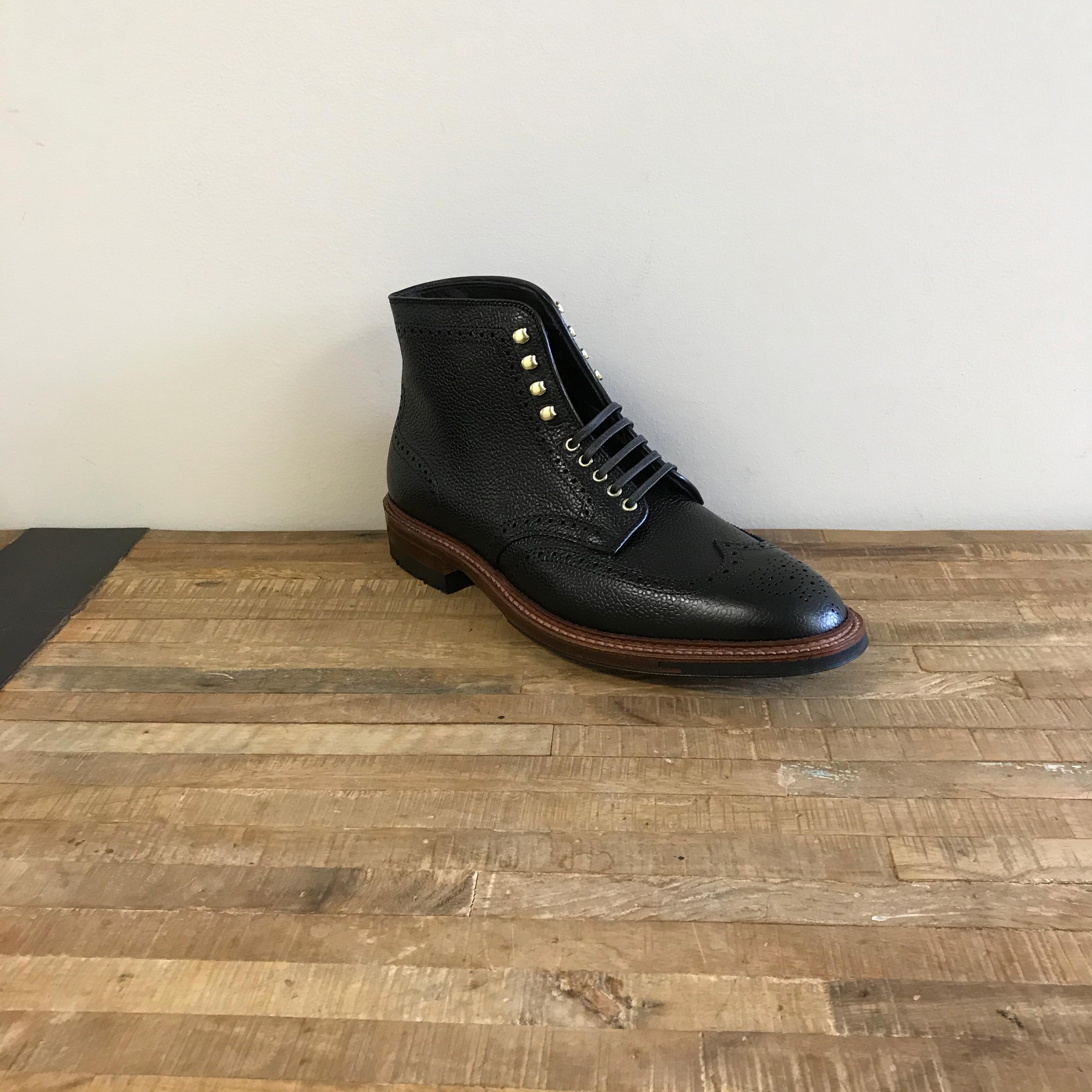 Alden Shoes Men's Wing Tip Boot D9839HC Black Scotch Grain